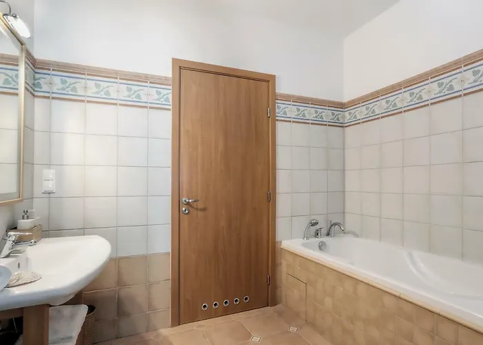 Viu Secret Garden Apartment *